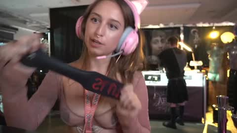 Sasha online show from February 2025 03:41:01 AM