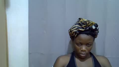 petite_melan online show from September 2025 03:33:02 AM