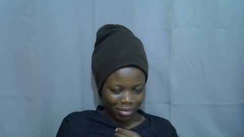 petite_melan online show from October 2025 02:42:02 AM