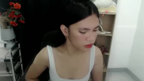 petite_pauline online show from February 2026 06:55:02 PM