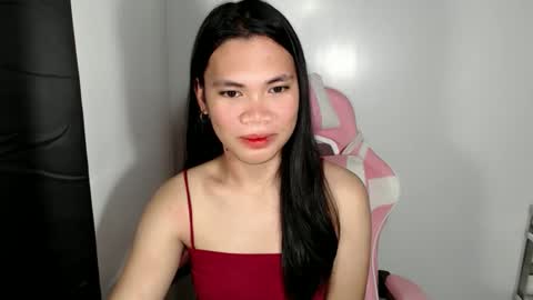 petite_pauline online show from March 2026 07:47:01 AM