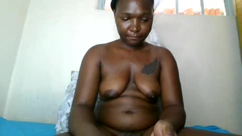 Snapshot of petite_shan chatting on July 2026 06:26:02 AM petite_shan online show from July 2026 06:26:02 AM