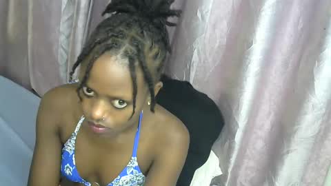 petite_star2 online show from November 2025 06:46:02 AM