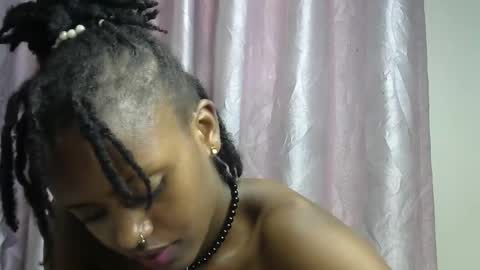 petite_star2 online show from November 2025 11:24:01 AM