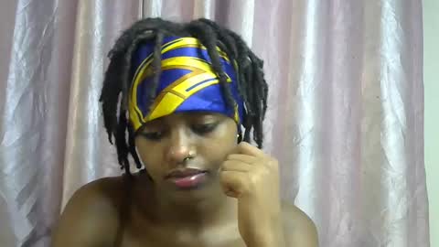 petite_star2 online show from December 2025 08:07:02 AM