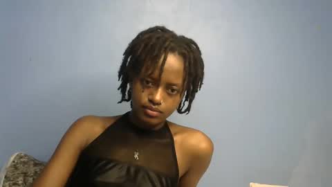 petite_star2 online show from February 2026 11:25:01 PM