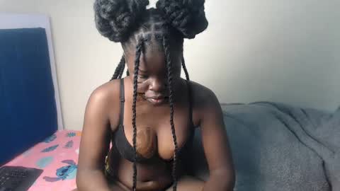 petitebeautyy online show from June 2026 02:34:01 PM