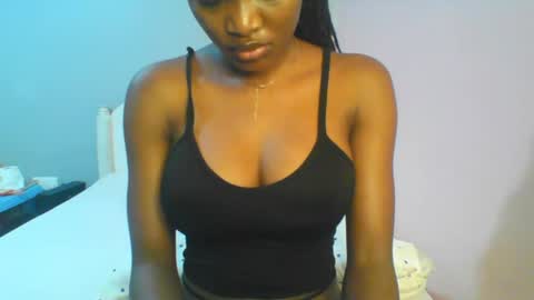 Snapshot of petiteediva chatting on July 2026 02:49:02 AM diva online show from July 2026 02:49:02 AM