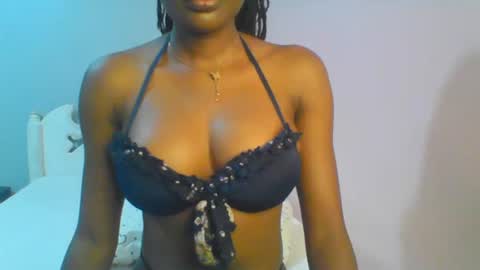 Snapshot of petiteediva chatting on July 2026 02:42:02 AM diva online show from July 2026 02:42:02 AM