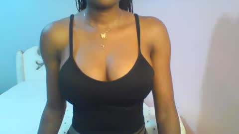 Snapshot of petiteediva chatting on July 2026 02:53:02 AM diva online show from July 2026 02:53:02 AM