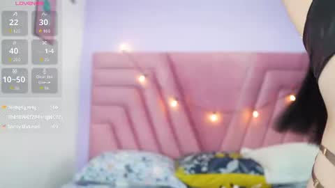 Snapshot of petitelittlemissy chatting on July 2026 02:46:01 AM petitelittlemissy online show from July 2026 02:46:01 AM