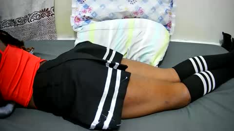 petitetasha online show from November 2025 08:18:01 AM