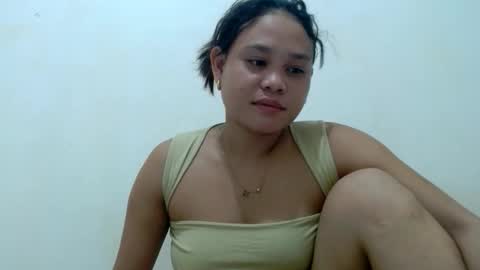 Snapshot of petty_yumii chatting on June 2026 11:48:01 AM petty_yumii online show from June 2026 11:48:01 AM
