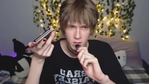 Snapshot of pexxide chatting on February 2026 12:14:02 AM soren online show from February 2026 12:14:02 AM