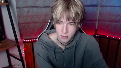 Snapshot of pexxide chatting on March 2026 05:52:02 PM soren online show from March 2026 05:52:02 PM