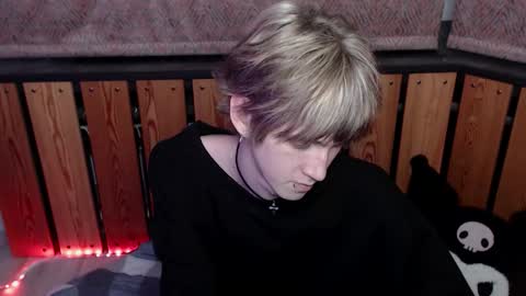 Snapshot of pexxide chatting on March 2026 08:15:02 PM soren online show from March 2026 08:15:02 PM