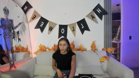 Peyton   online show from October 2025 01:58:02 AM