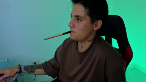 peytonbox online show from October 2025 12:28:02 PM