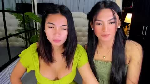 phenomenal_ivy online show from April 2026 05:40:01 PM