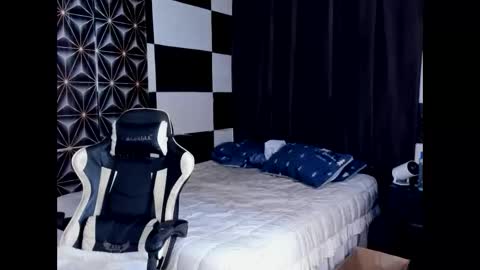 AJ online show from September 2025 02:55:02 AM