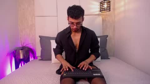 Milo online show from June 2026 11:35:01 PM