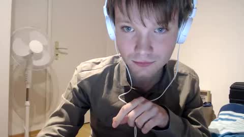 phillip25y online show from March 2026 08:47:01 PM