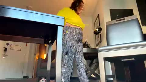 Snapshot of phillysweetheart chatting on November 2025 12:18:01 PM Philly Sweetheart online show from November 2025 12:18:01 PM