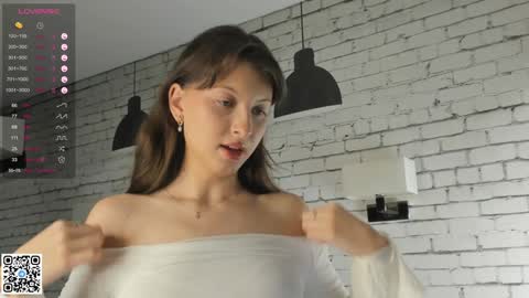 Emilia online show from February 2025 04:50:01 PM