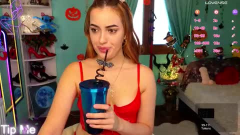 Selena online show from October 2025 07:08:01 AM