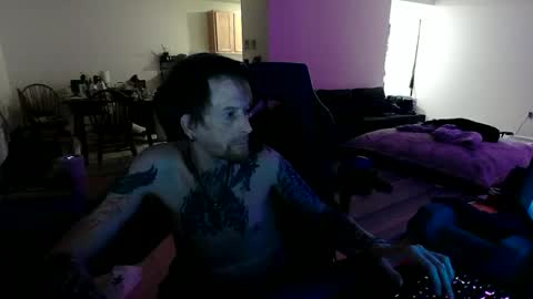 Snapshot of phrostdd chatting on June 2026 02:36:02 AM FrankenDaddy online show from June 2026 02:36:02 AM
