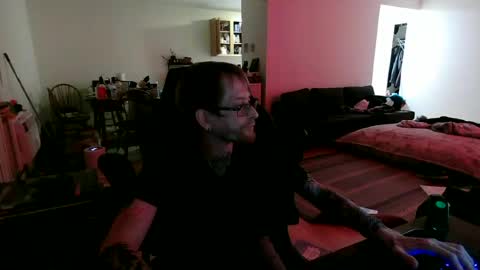 Snapshot of phrostdd chatting on June 2026 02:27:02 AM FrankenDaddy online show from June 2026 02:27:02 AM