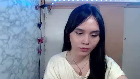 Ms Pia online show from April 2026 01:42:02 AM