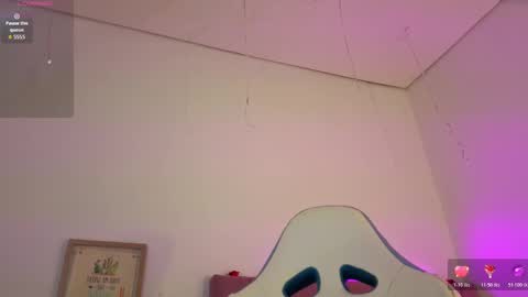 Liz online show from October 2025 09:05:02 PM