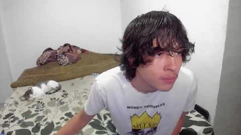 picaszomilos350 online show from November 2025 11:10:02 AM