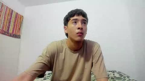 Snapshot of picaszomilos350 chatting on July 2026 09:34:02 AM picaszomilos350 online show from July 2026 09:34:02 AM