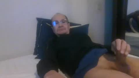 pichoun71 online show from December 2024 10:06:02 AM