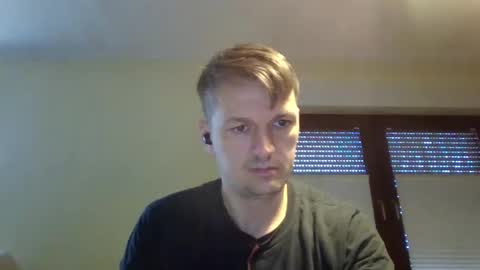 Snapshot of piercingsxxx chatting on February 2025 08:26:02 AM piercingsxxx online show from February 2025 08:26:02 AM