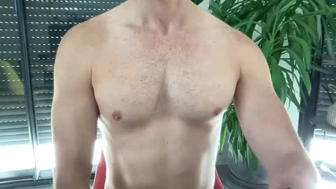 pierre81000 online show from November 2025 11:32:01 AM