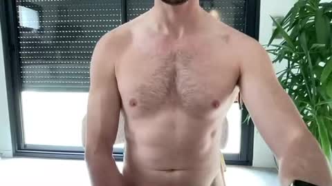 pierre81000 online show from April 2026 11:00:01 AM