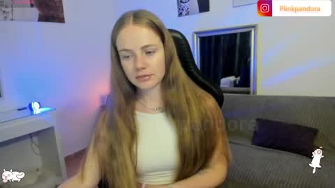 PiinkPandora online show from April 2026 07:25:02 PM