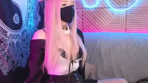 Sonya online show from July 2026 10:53:02 PM