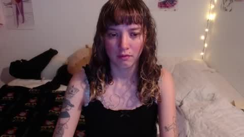 Snapshot of pikawiii chatting on February 2025 03:00:02 AM ill be back on monday 18th of november online show from February 2025 03:00:02 AM