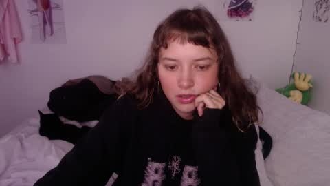 Snapshot of pikawiii chatting on February 2025 08:50:02 PM ill be back on monday 18th of november online show from February 2025 08:50:02 PM