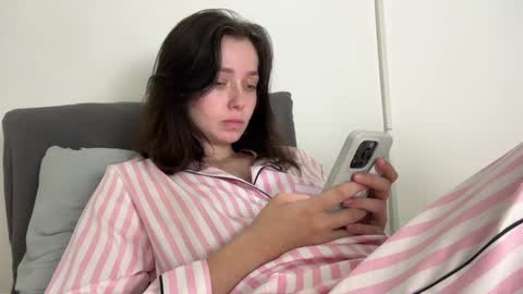 Snapshot of pileacadieri__ chatting on January 2025 03:17:02 PM Trisha online show from January 2025 03:17:02 PM