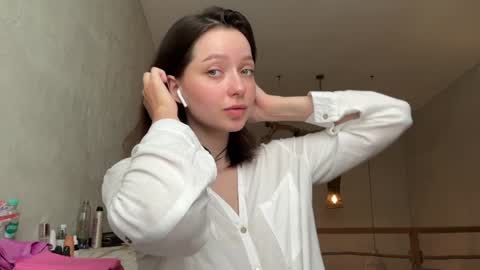 Snapshot of pileacadieri__ chatting on January 2025 03:33:01 AM Trisha online show from January 2025 03:33:01 AM