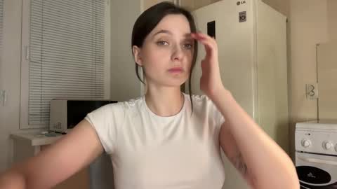 Snapshot of pileacadieri__ chatting on September 2025 02:55:02 PM Trisha online show from September 2025 02:55:02 PM