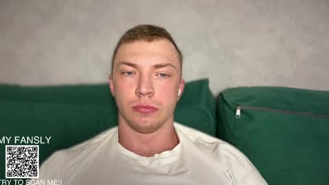 Snapshot of pimple_gang chatting on June 2026 01:18:02 AM Sasha online show from June 2026 01:18:02 AM