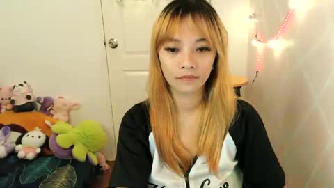 Snapshot of pinay_beauty14 chatting on January 2025 02:25:02 PM pinay beauty14 online show from January 2025 02:25:02 PM
