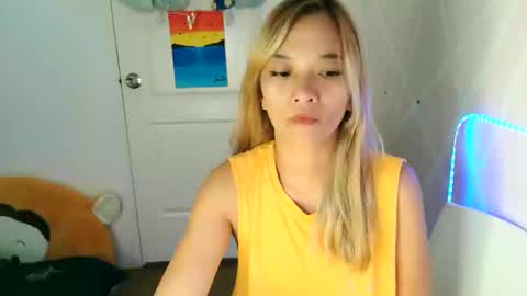 Snapshot of pinay_beauty14 chatting on March 2025 03:45:02 PM pinay beauty14 online show from March 2025 03:45:02 PM