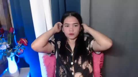 Snapshot of pinay_simplegirl chatting on May 2026 04:07:02 AM pinay_simplegirl online show from May 2026 04:07:02 AM
